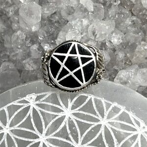 Vintage Pentacle & leaf ring 925